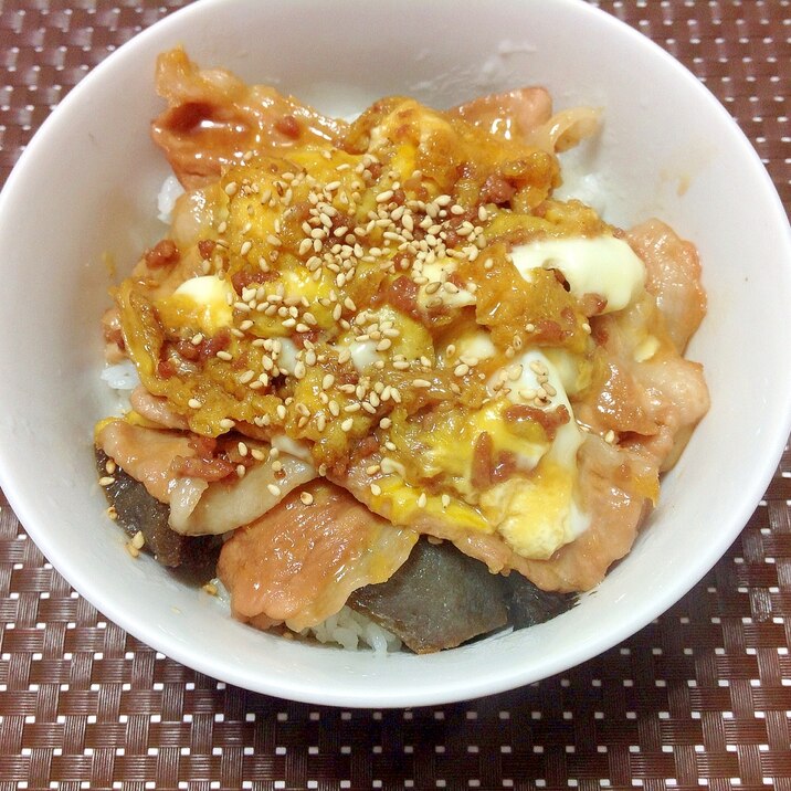 がっつり食べたい☆豚ロースのたまごとじ丼